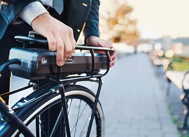 Försiktighetsåtgärder vid användning av elcykelladdare